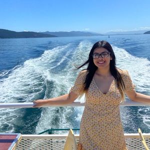 Meet your Posher, María